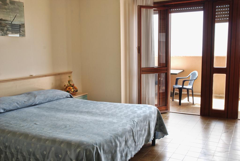 Hotel Scacciapensieri Nettuno Ngoại thất bức ảnh