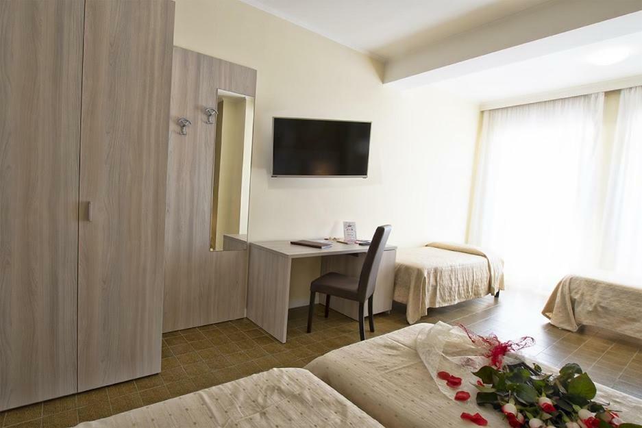 Hotel Scacciapensieri Nettuno Ngoại thất bức ảnh