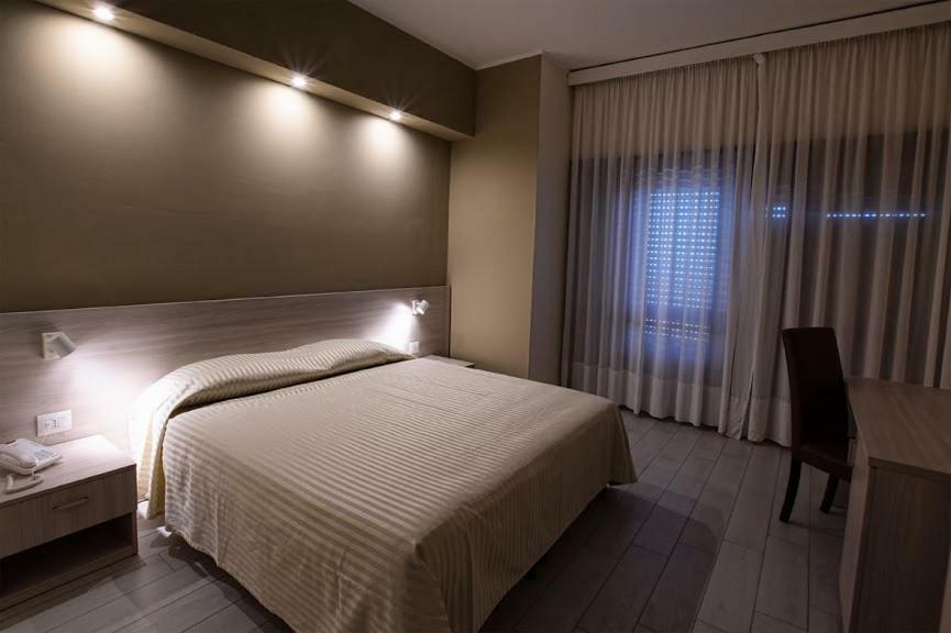Hotel Scacciapensieri Nettuno Ngoại thất bức ảnh