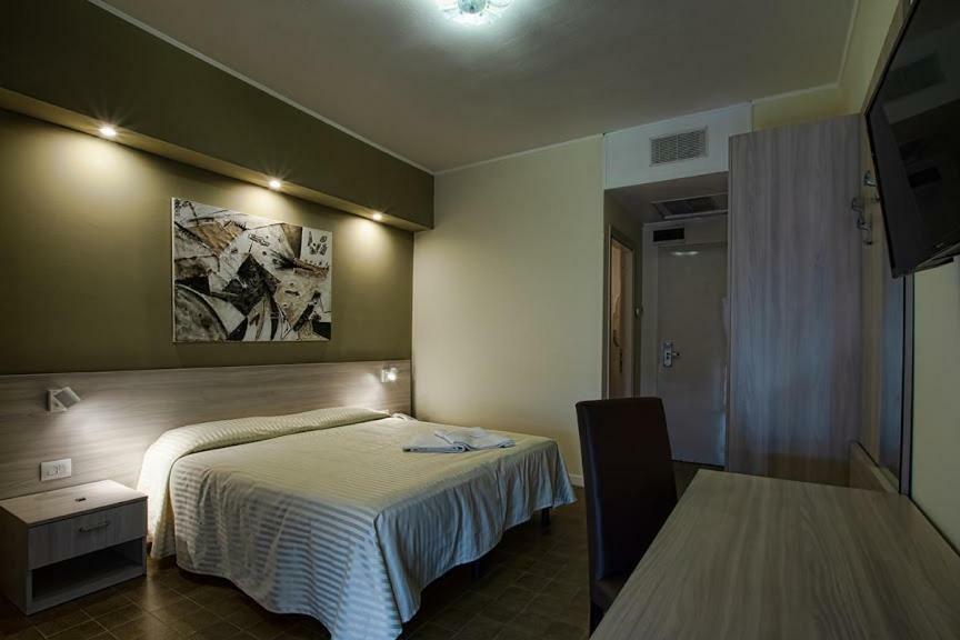 Hotel Scacciapensieri Nettuno Ngoại thất bức ảnh