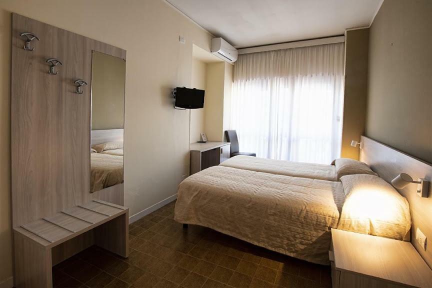 Hotel Scacciapensieri Nettuno Ngoại thất bức ảnh